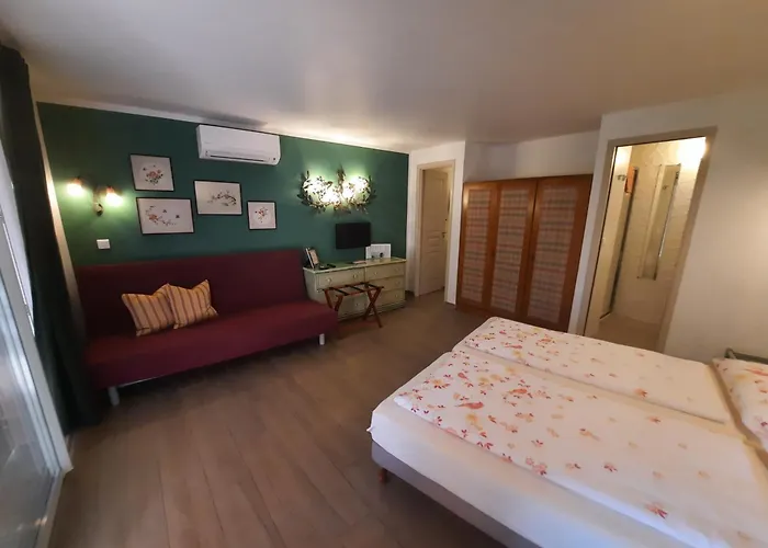 住宿加早餐酒店 U Paradisu 3*